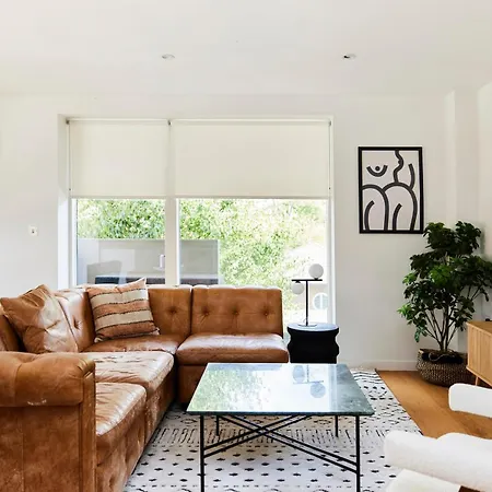 The Copenhagen Place - Enchanting 2Bdr Flat With Balcony